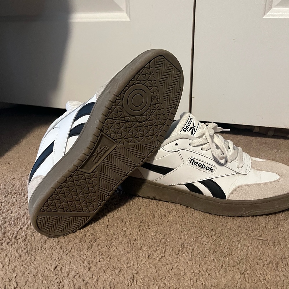 Reebok Ortholite Women’s White and Black Sneakers